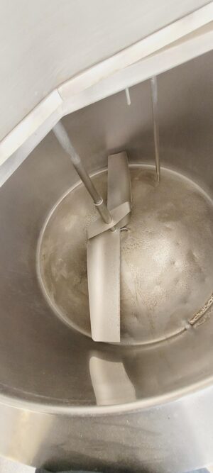 200-Gallon Pasteurizing vat with 10FL leak detect valve - Image 3